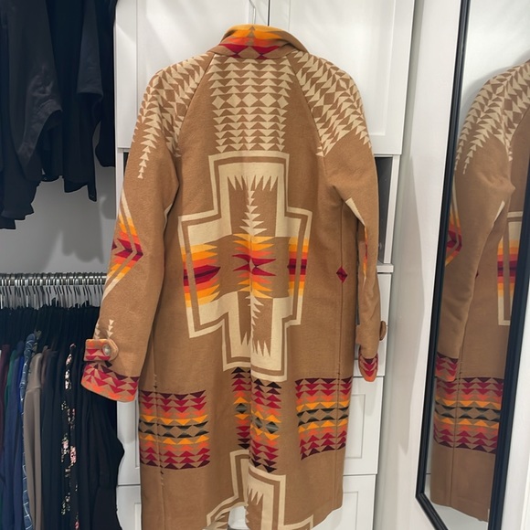 Pendleton women’s Harding Arcive Blanket Coat - Picture 3 of 4